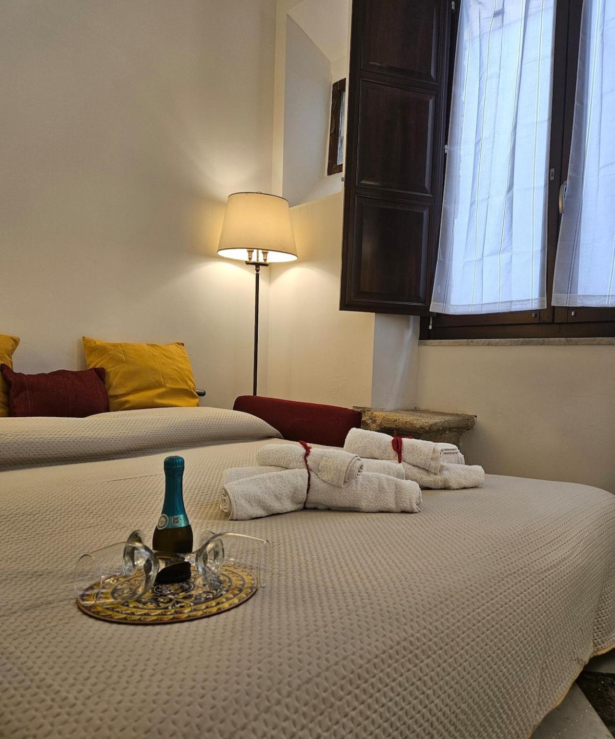 La Rosa Bianca Della Vucciria Villa Палермо Екстериор снимка