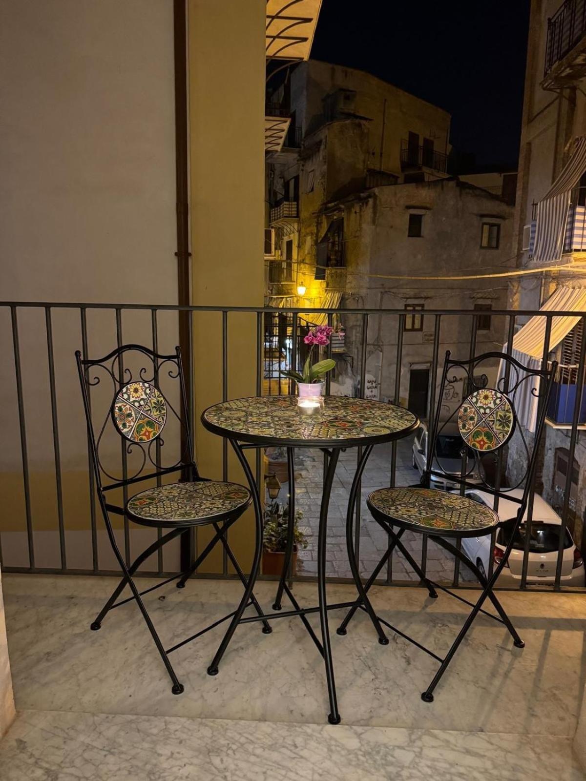 La Rosa Bianca Della Vucciria Villa Палермо Екстериор снимка